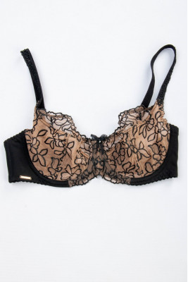 Бюстгальтер 